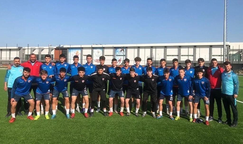 U18'ler Şampiyonaya Hazırlanıyor