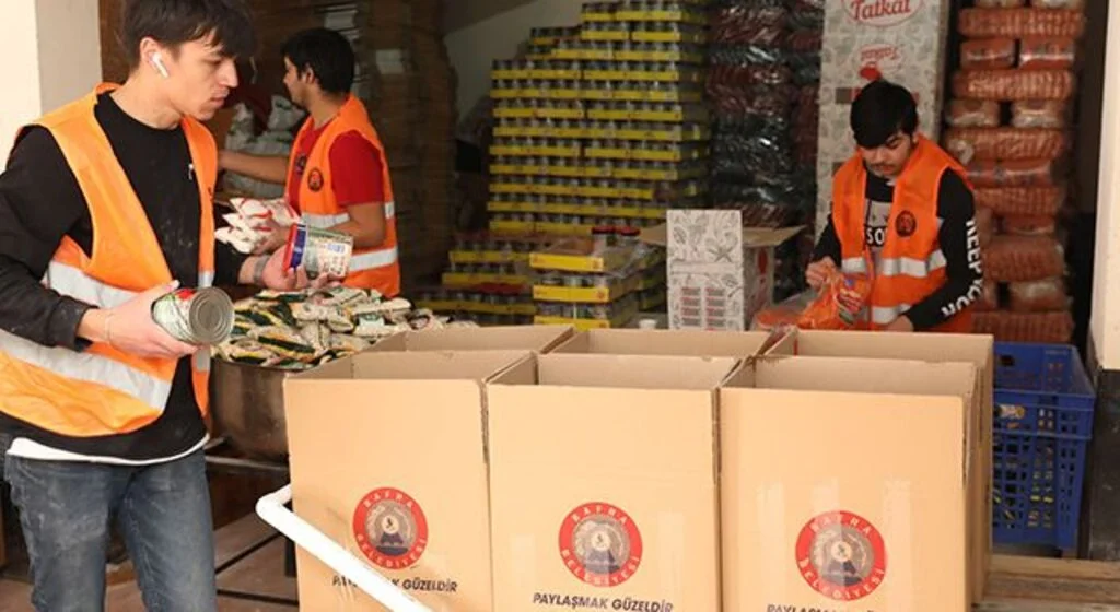 Bafra Belediyesi'nden 5 bin yardım kolisi