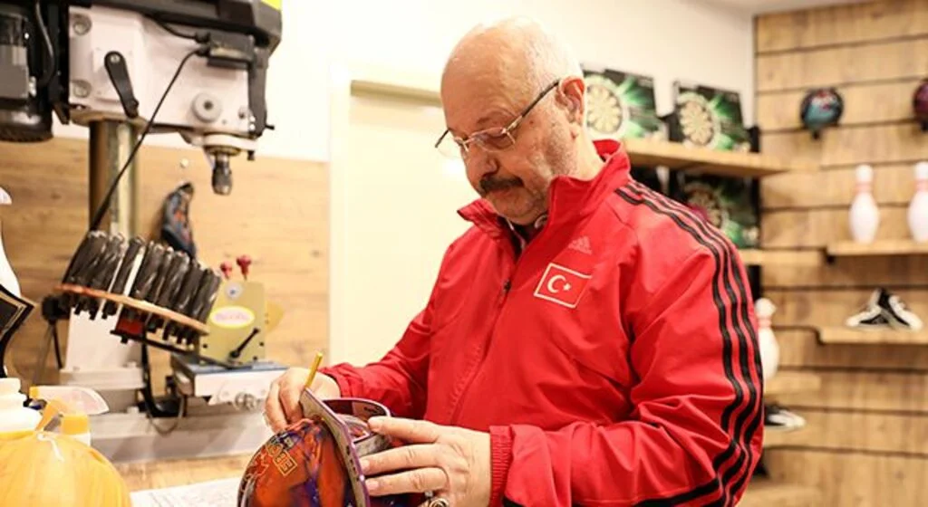 Bowling Akademi'de Sporcuyas Göre Özel Top