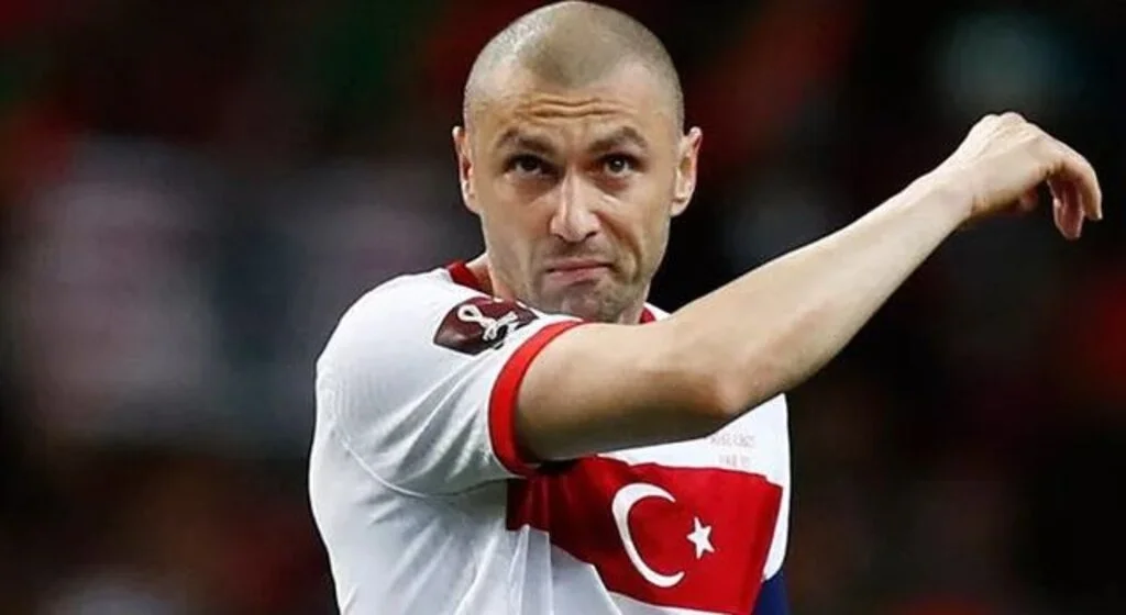 Burak Yılmaz'ın yeni takımı herkesi şaşkına uğrattı