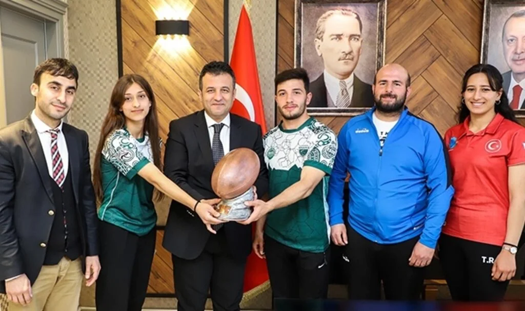  Çarşamba Belediye Başkanı Halit Doğan sporcuları ağırladı