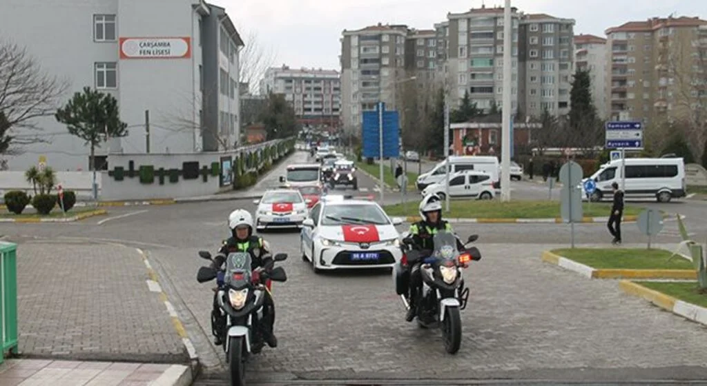 Çarşamba’da Emniyet Müdürlüğü’nden Konvoy
