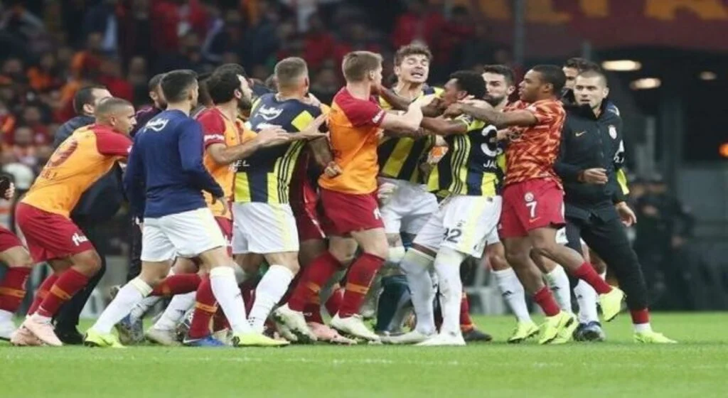 Cimbom'da Fenerbahçe Derbisi İçin Momentum! 'Tüm sezonu kurtarabiliriz'