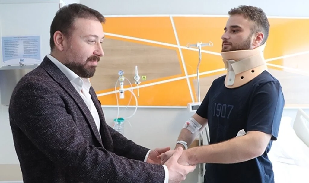 Dünyada çok nadir görülen tümörden ameliyatla kurtuldu