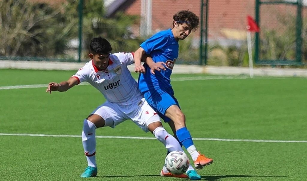 Elit Lig'de 22. Hafta Geride Kaldı