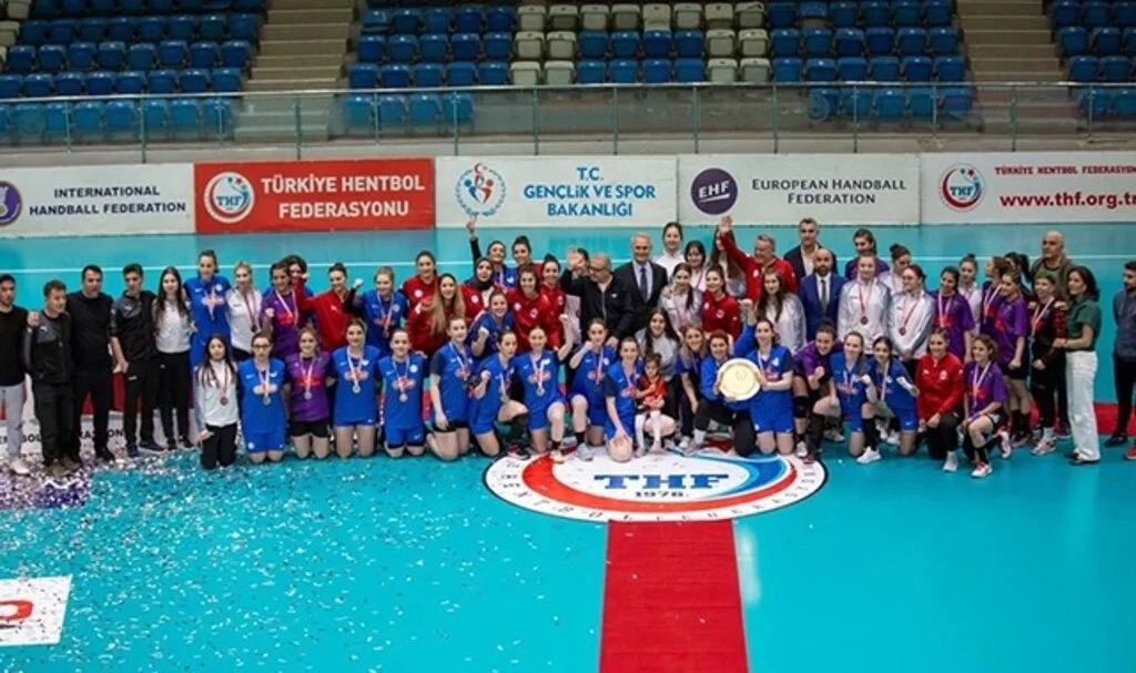 Hentbolda Samsun GSK 3. Oldu