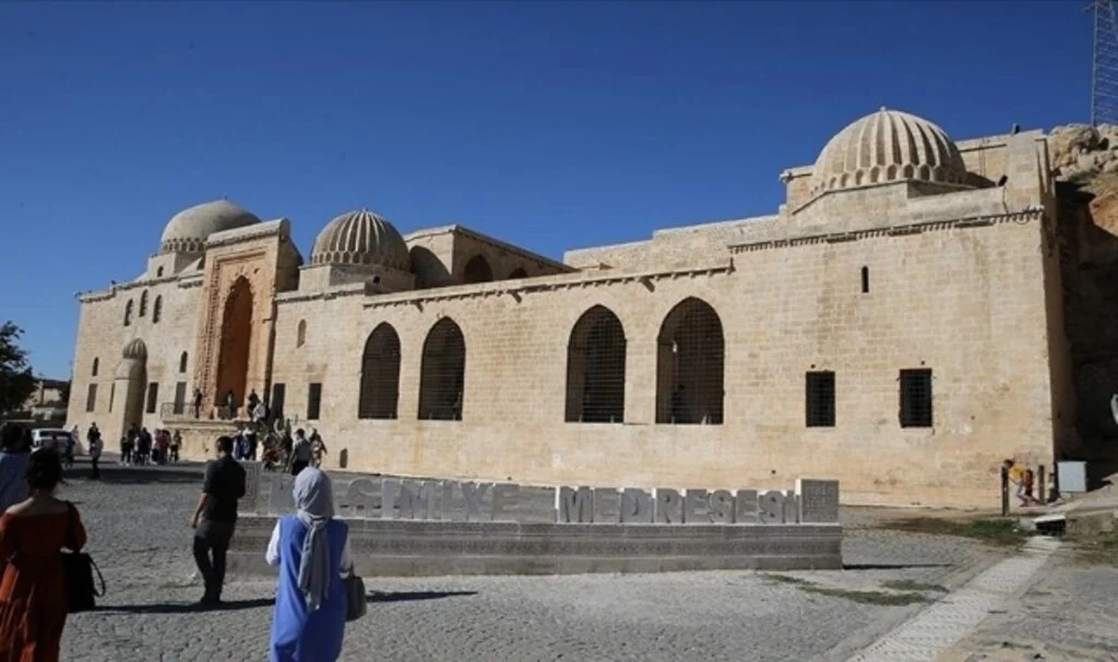 Hoşgörü şehri Mardin bayramı tam dolulukla karşılıyor