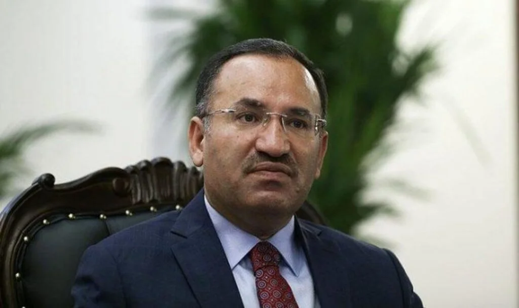 Koronavirüse yakalanmıştı! Bakan Bozdağ yeni gelişmeyi duyurdu