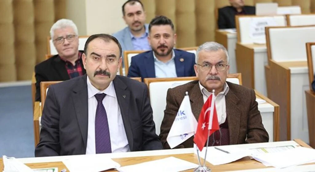 MHP'li Cemil Güngör Alparslan Türkeş'i andı 