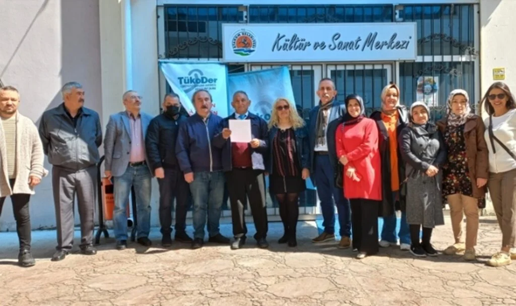 Muftakta yangın var!