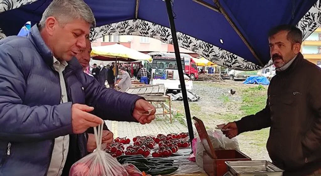 Pazar cep yakıyor!