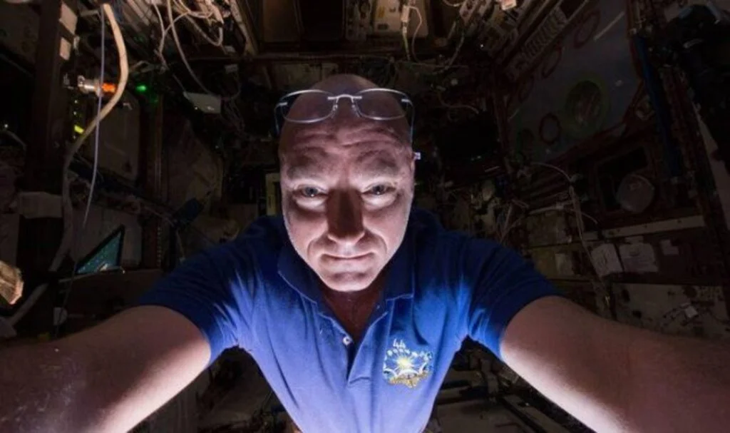 Rekortmen astronot Scott Kelly, 500 bin dolara NFT sattı! Ukrayna detayı alkış topladı