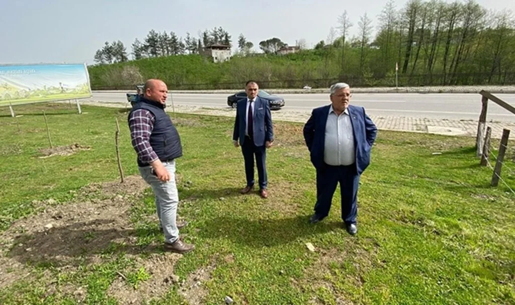 Salıpazarı'nda  bahar hazırlığı 