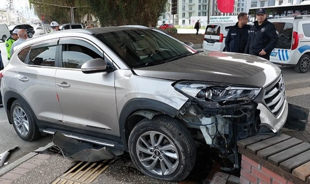 Samsun'da kavşakta kaza: 1 yaralı
