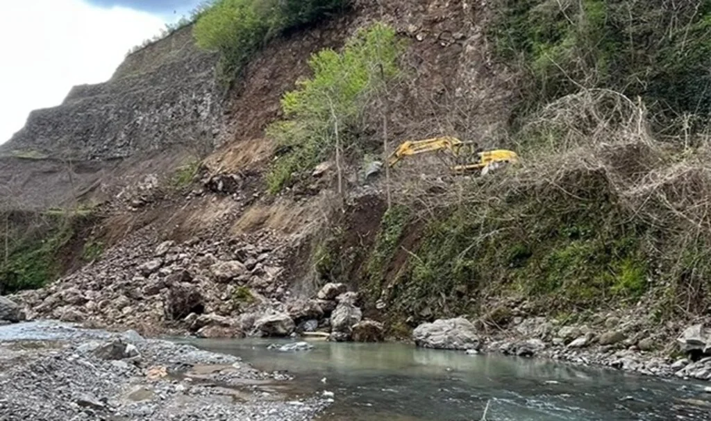 Samsun Terme'de Heyelan korkuttu 