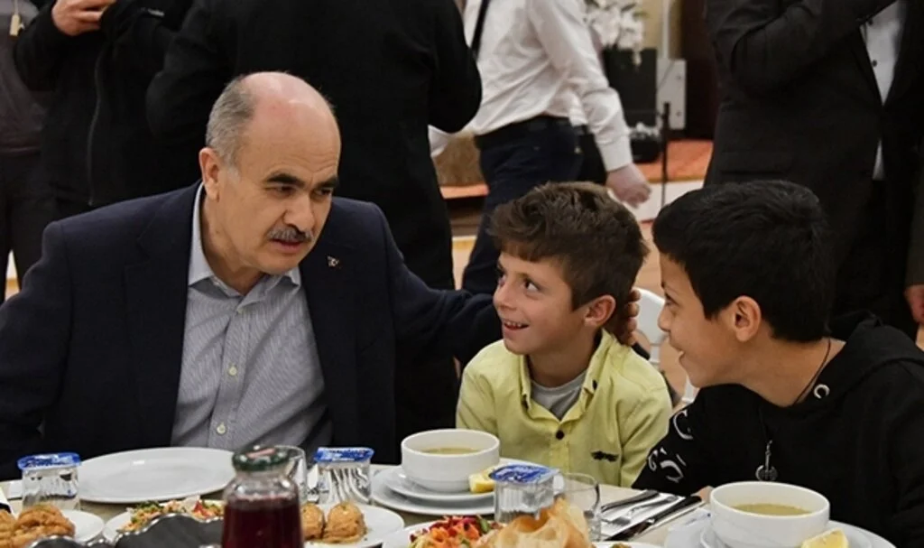 Samsun Valisi Doç. Dr. Zülkif Dağlı: Devletimize emanet olan yavrularımızı kendi çocuklarımızdan ayrı tutmuyoruz