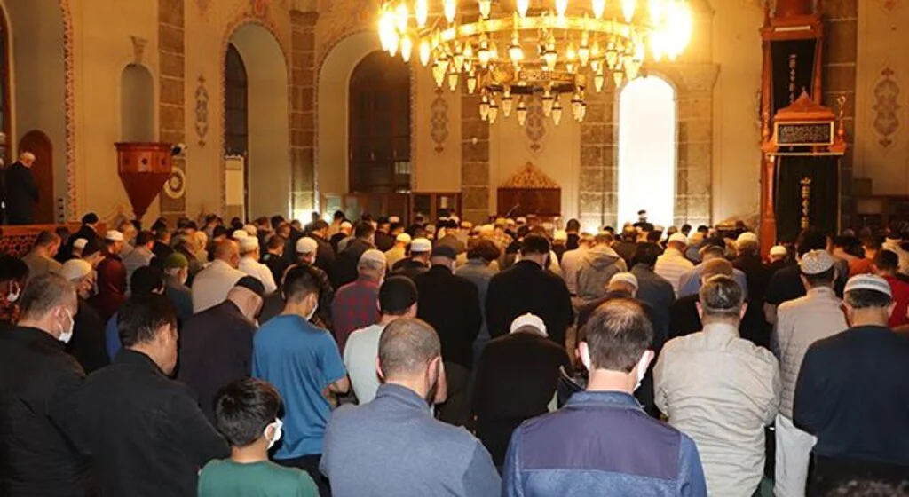 Samsun'da 2 yılın ardından ilk teravih