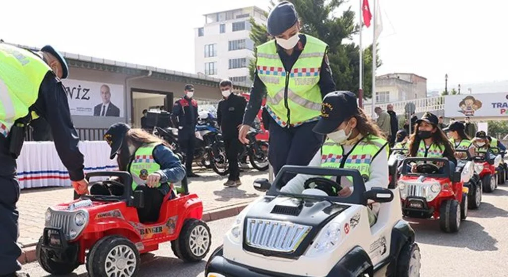 Samsun'da Öğrencilere trafik eğitimi 