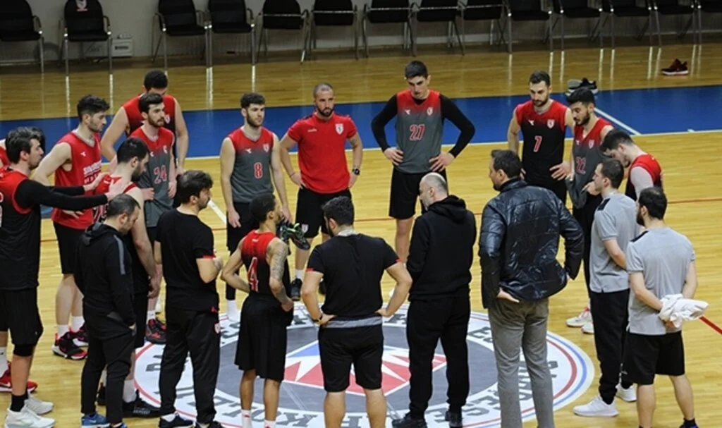 Samsunspor Basketbol Karşıyaka'ya Hazırlanıyor
