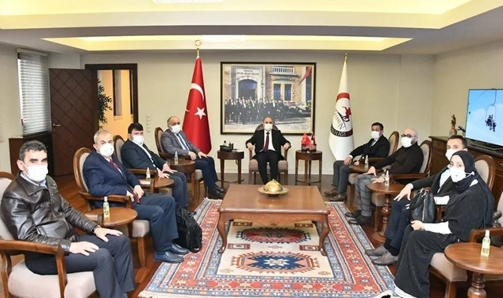 Üniversite Sporları Federasyonu Başkanı Prof. Dr. Mehmet Güntay Samsun Valisi Dağlı'ya Ziyaret