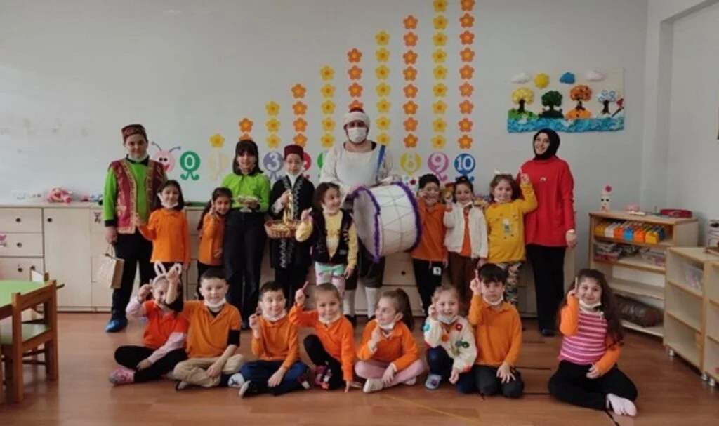 Yeşilyurt Demir-Çelik'te Öğrencilerin Ramazan coşkusu
