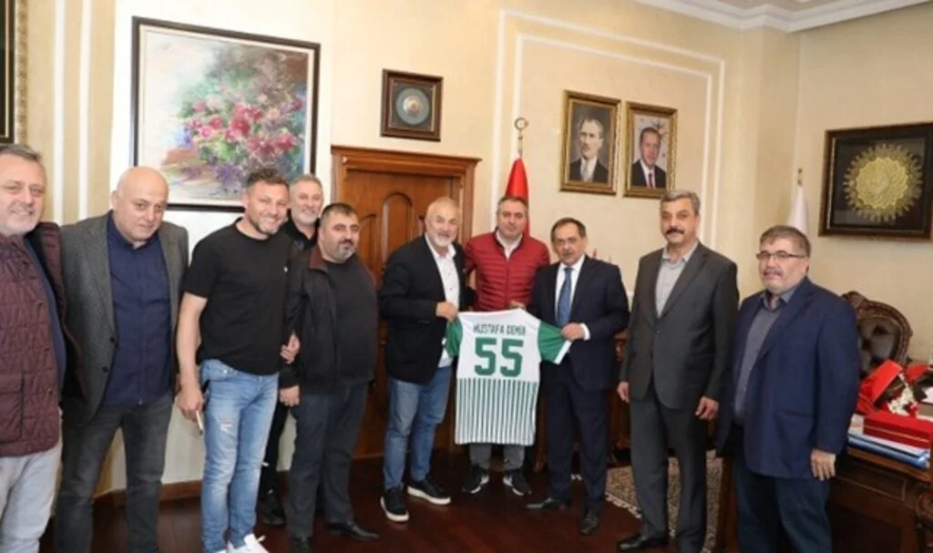 Zeytinlikspor'dan Başkan Demir'e Ziyaret
