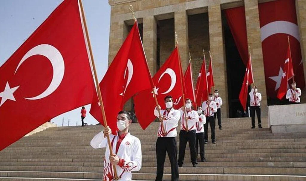 19 Mayıs tam gün mü yarım gün mü resmi tatil? 19 Mayıs okullar tatil mi? 19 Mayıs üniversiteler açık mı kapalı mı?