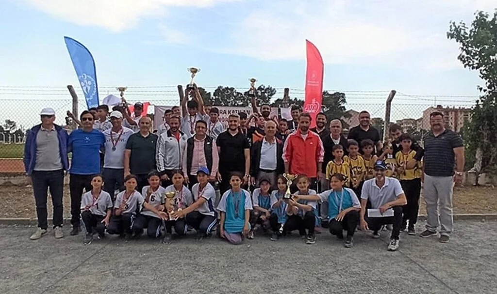 Bocce'de Çifte Gurur
