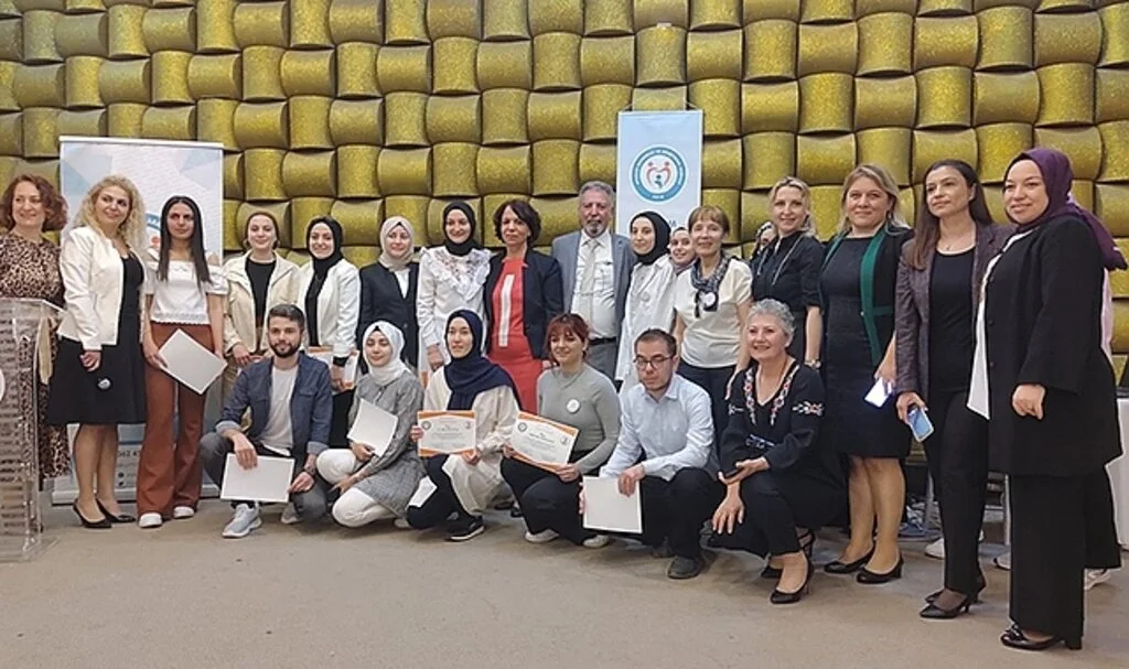 Genç arabulucular yemin etti