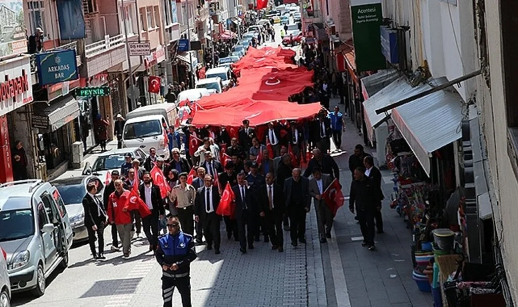 Havza’da Bayrak Yürüyüşü ve İlk Miting Coşkusu