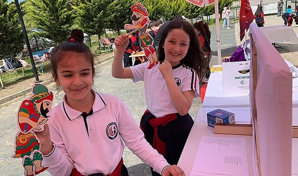 Hemşirelik öğrencileri projelerini festivale çevirdi