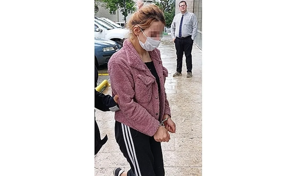 Kadınların Husumetinde Kan Döküldü