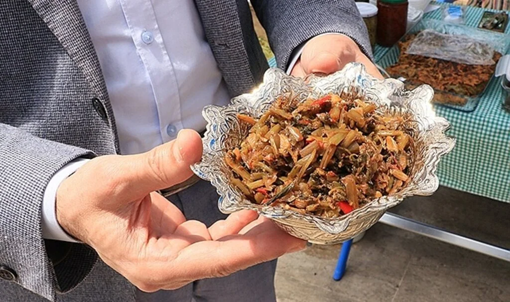 Kaldırak otundan 'kavurma'