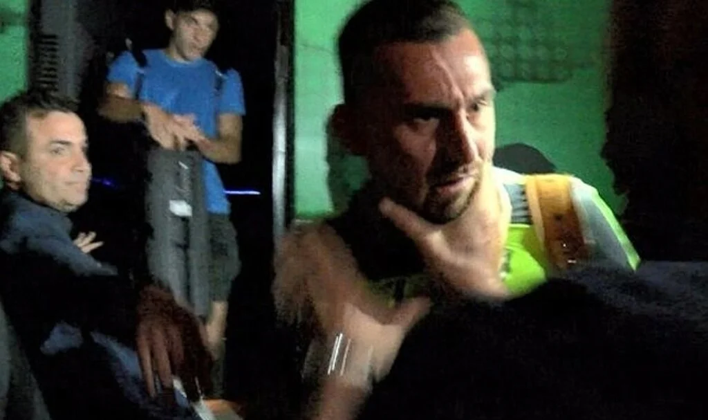 Küme düşen Bursaspor’da kaptan Altıparmak’a saldırı! Boğazını sıktı, tokat attı…