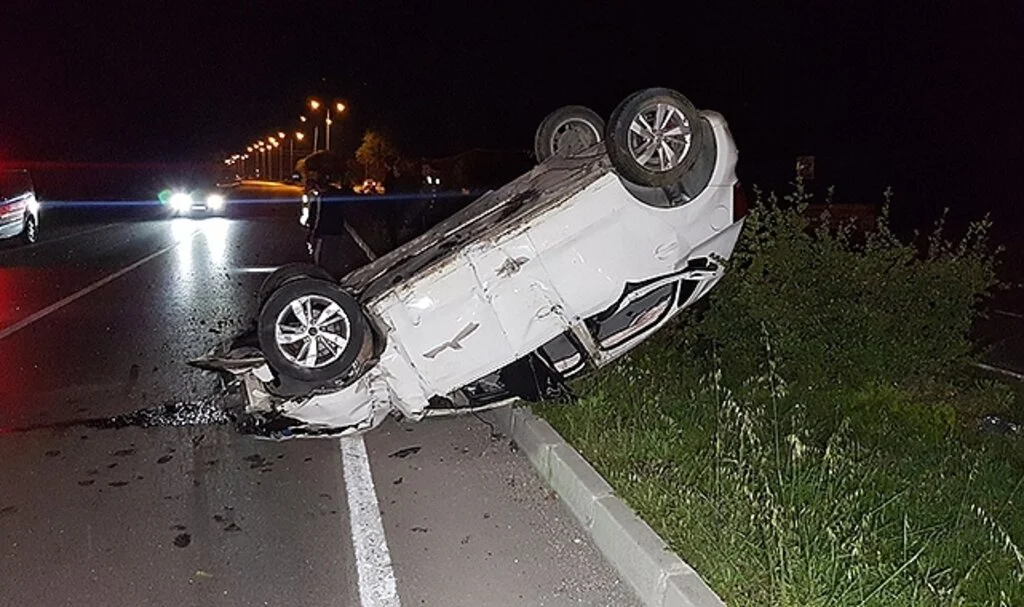 Otomobil takla attı: 3’ü ağır 4 yaralı