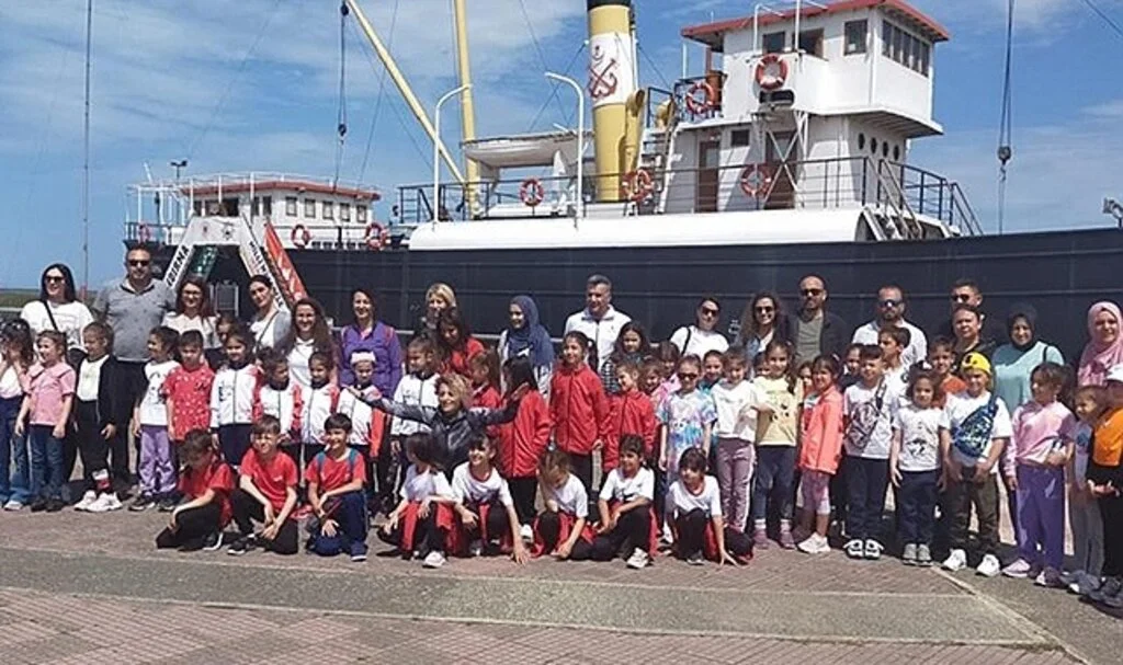 Samsun'da Analig Cimnastik Yarışları Başladı