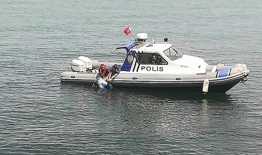  Samsun'da Denizde Kadın Cesedi Bulundu