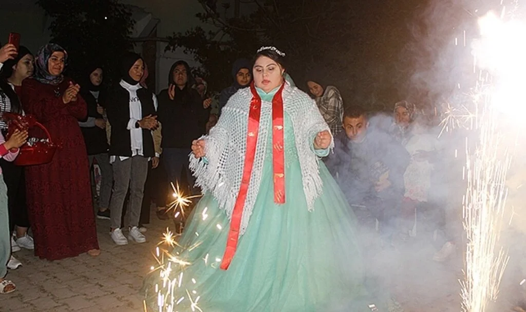  Samsun'da Melek yüzlünün gelinlik hayali gerçekleşti
