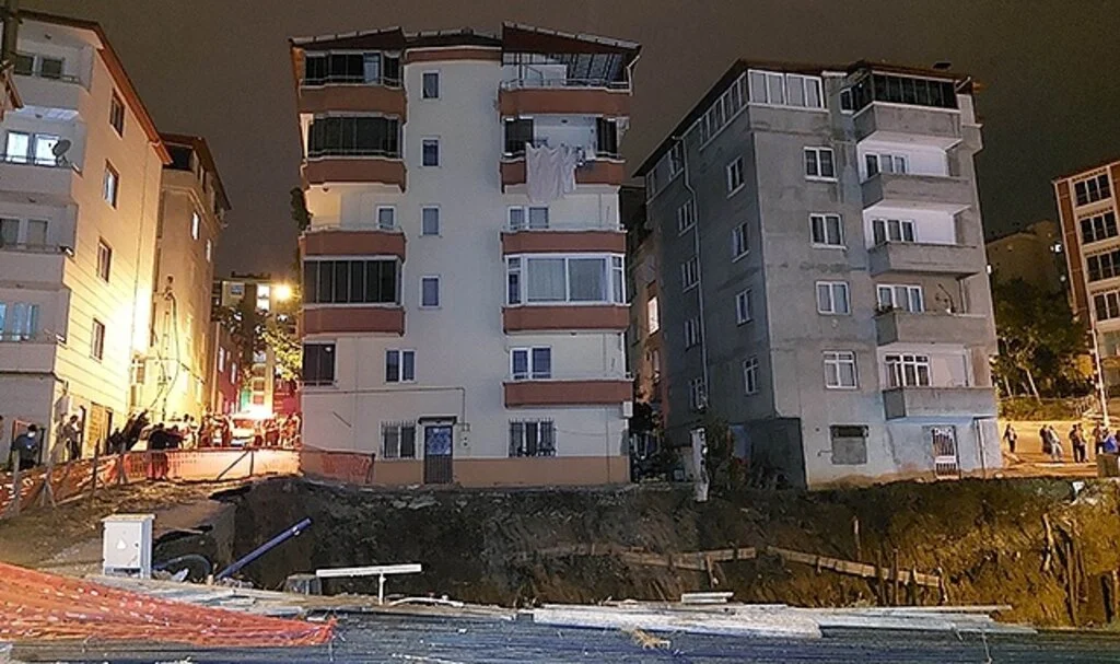 Samsun'da önüne inşaat yapılan binanın temelinde kayma yaşandı