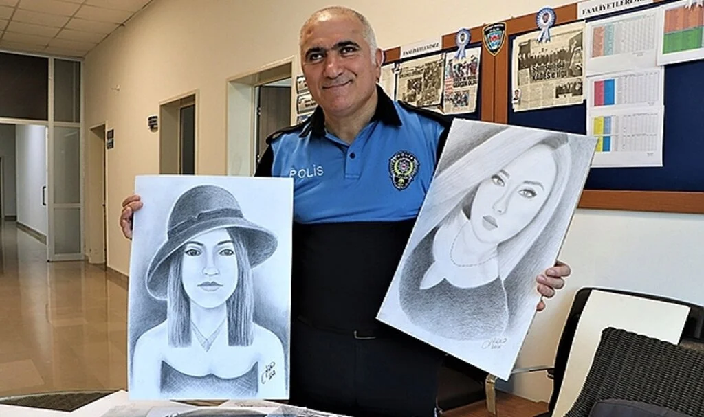 Samsun'da Ressam Polis, 20 Sergi Açtı