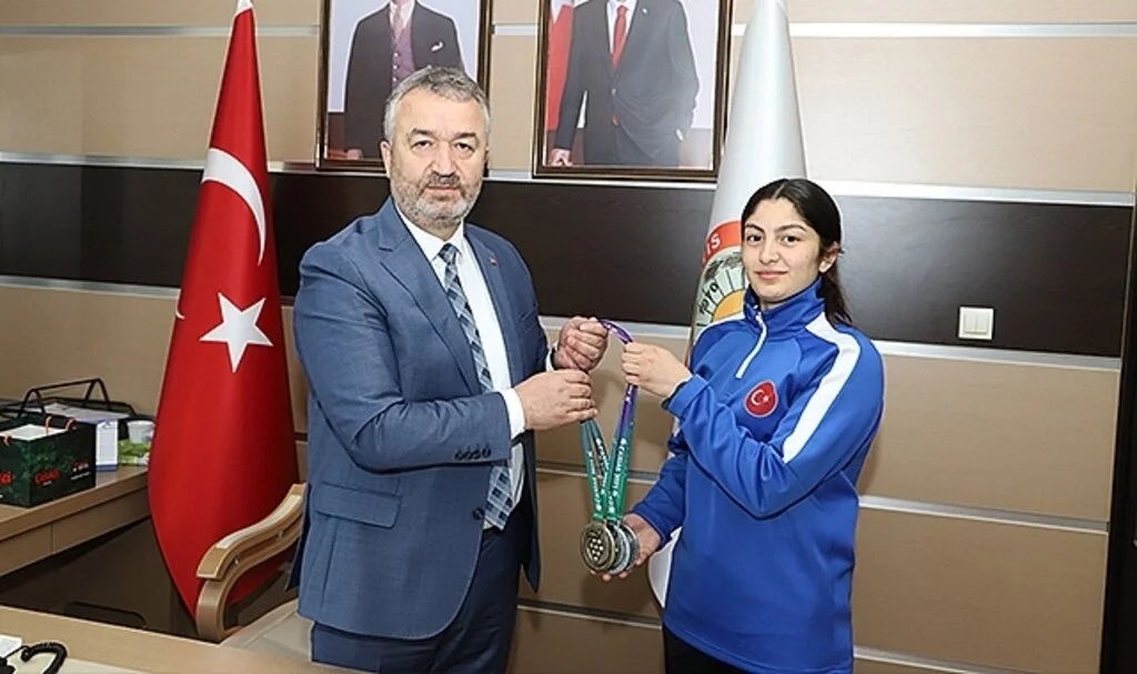 Samsunlu Sinem, Brezilya’dan madalyalarla döndü
