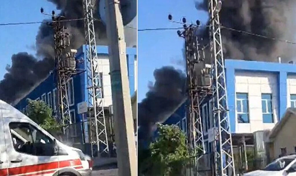 SON DAKİKA: Arnavutköy Haraççı'da çıkan yangın etraftaki fabrikalara da sıçradı! İlk görüntüler geldi