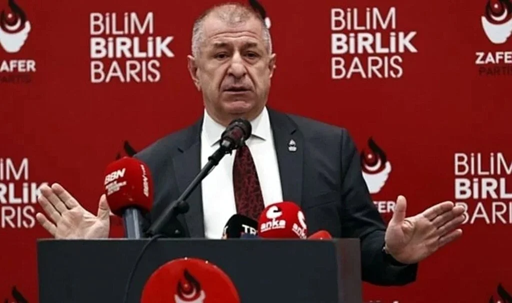 Ümit Özdağ Ahmet Davutoğlu'na Çağrıda Bulundu: 'Korkmayın, Ne Olduğunu Anlatın'