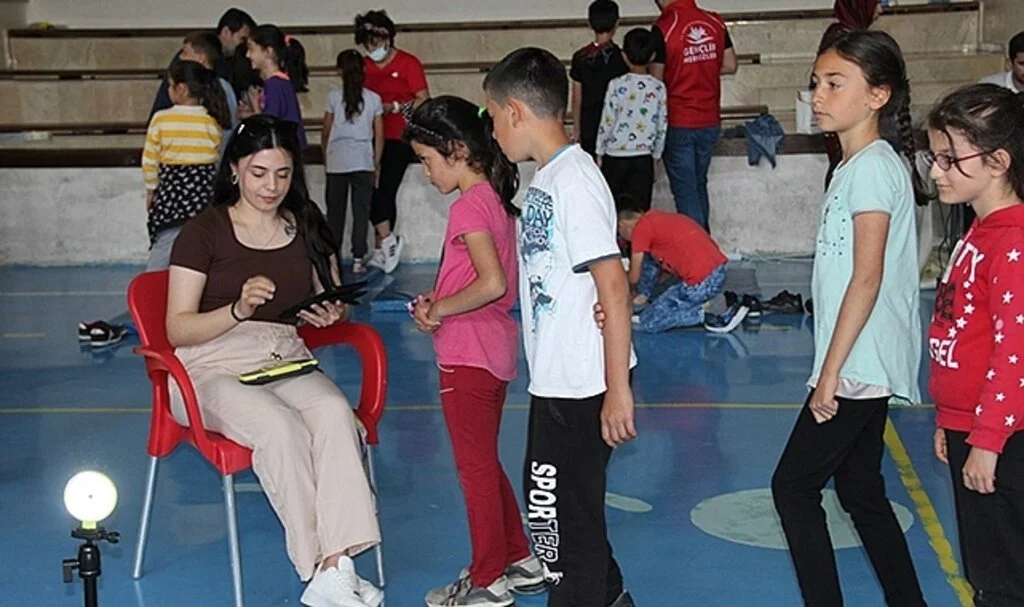 Vezirköprü'de Öğrenciler Taramadan Geçti