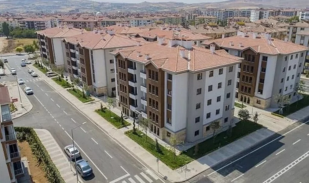 Yeni ucuz konut hamlesi: Arazi kamudan, ev vatandaştan! İşte yeni modelin detayları