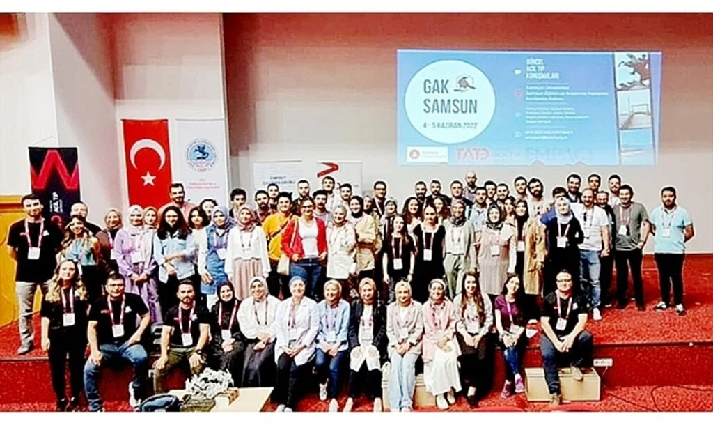 Acil Servis çalışanları SAMÜ'de buluştu 