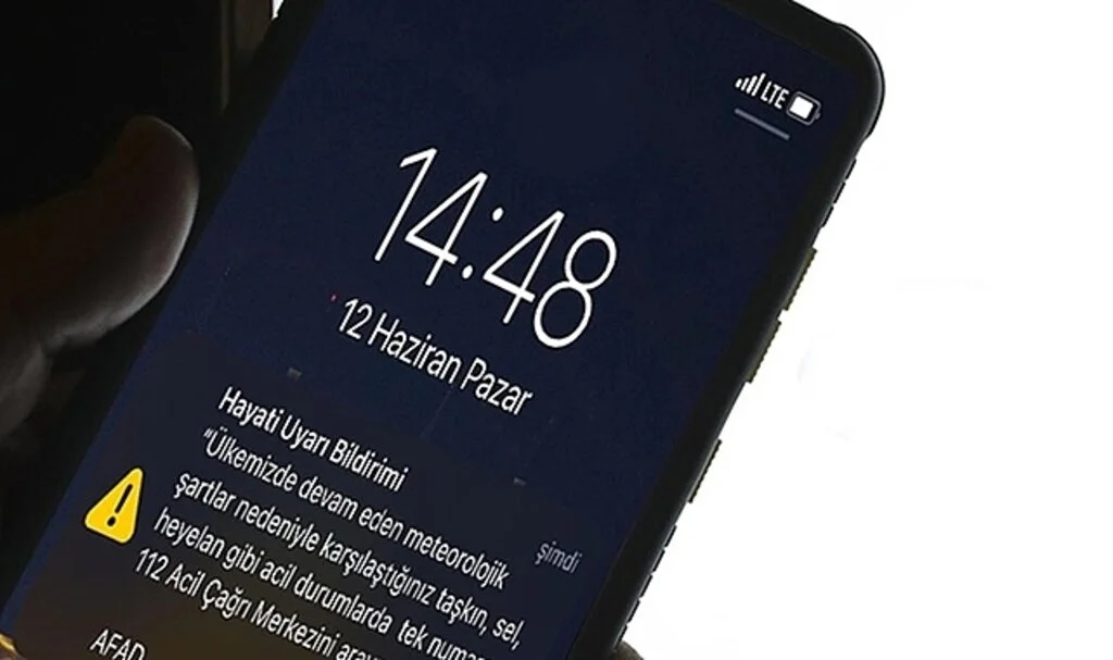 AFAD cep telefonlarına sesli 'hayati uyarı bildirimi' mesajı gönderdi