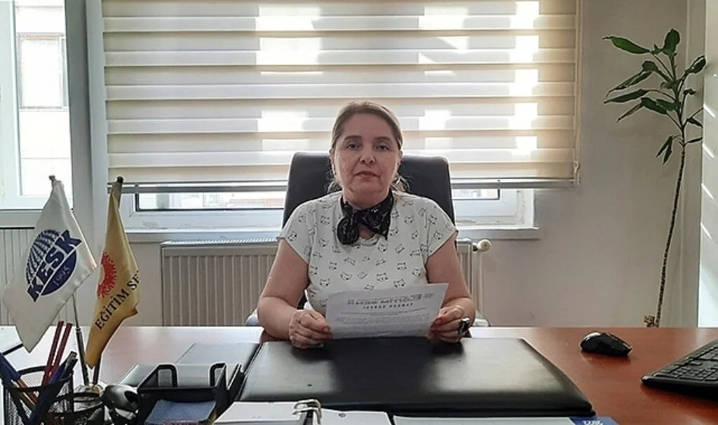 Arzu Topaloğlu: 'Öğretmenlik Meslek Kanunu iptal edilmeli'