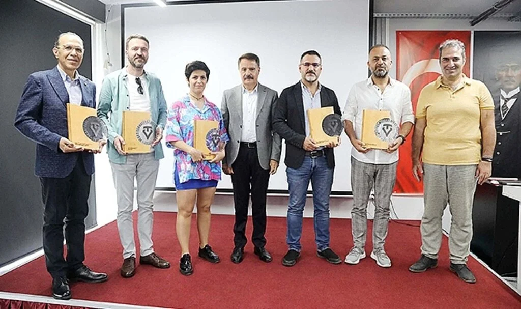 Atakum Belediye Başkanı Deveci: 'Sanat barış demektir'