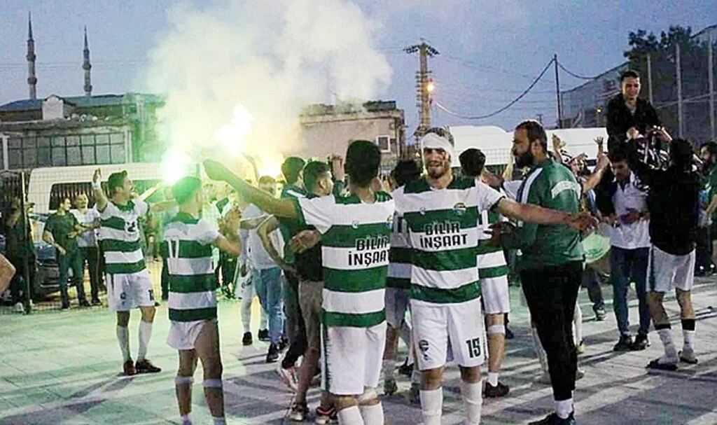 Ayvacık Süper Amatör Biletini Aldı